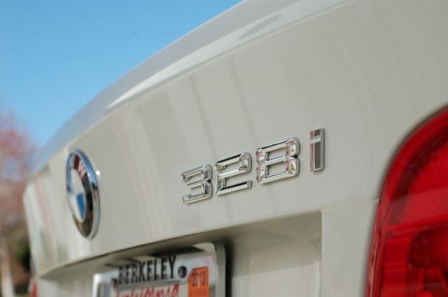 BMW 3 series 2012 photo 3