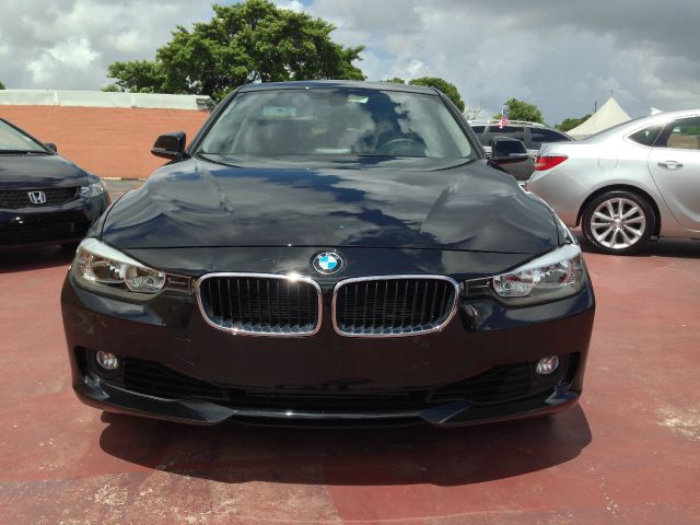 BMW 3 series 2013 photo 3