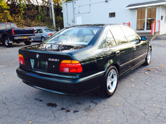 BMW 5-Series 1997 photo 1