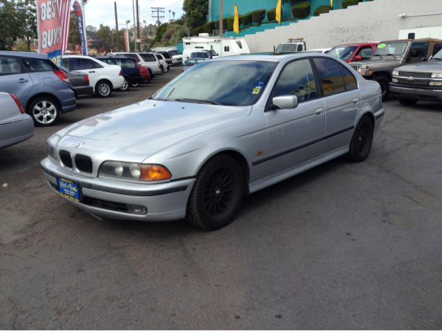 BMW 5-Series 1999 photo 1