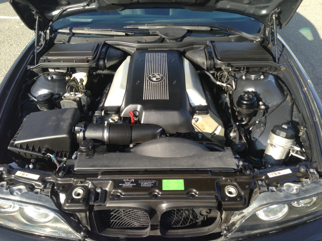 BMW 5-Series 2000 photo 1