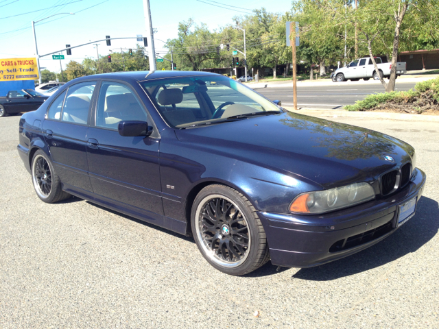 BMW 5-Series 2001 photo 2
