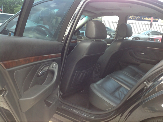 BMW 5-Series 2002 photo 1