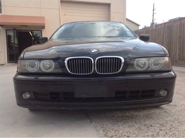 BMW 5-Series 2002 photo 2