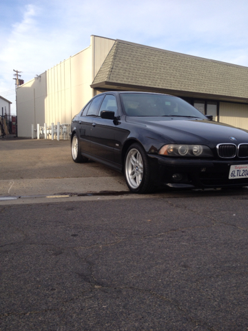 BMW 5-Series 2003 photo 2