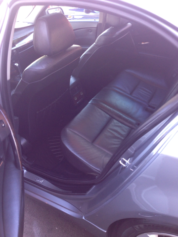 BMW 5-Series 2005 photo 3