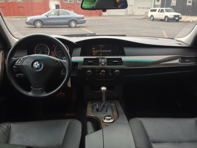 BMW 5-Series Luxury Premier Sedan
