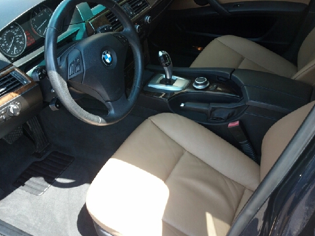 BMW 5-Series Heritage FX4 Supercrew Sedan