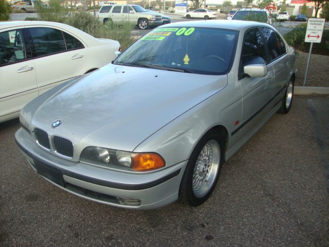 BMW 5 series 2000 photo 2