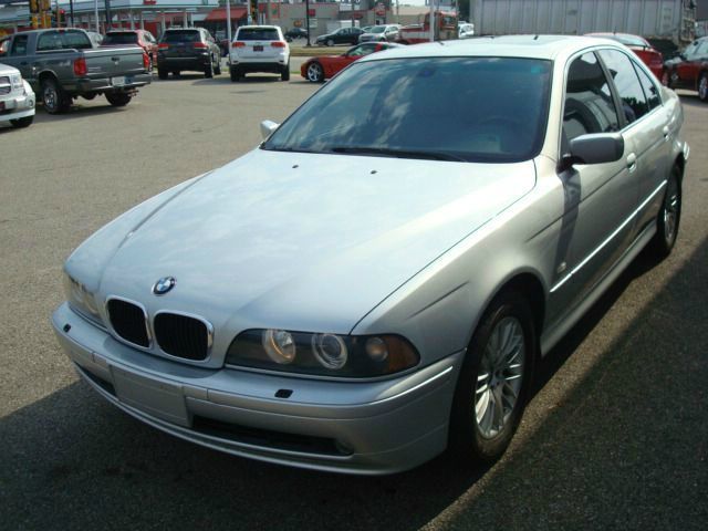 BMW 5 series 2001 photo 2