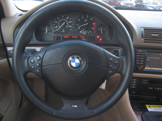 BMW 5 series 2001 photo 1