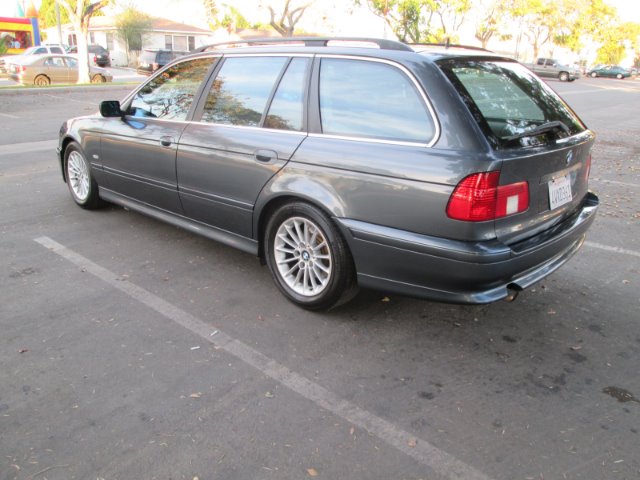 BMW 5 series 2001 photo 2