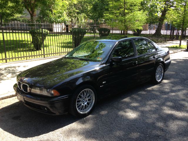 BMW 5 series 2002 photo 1