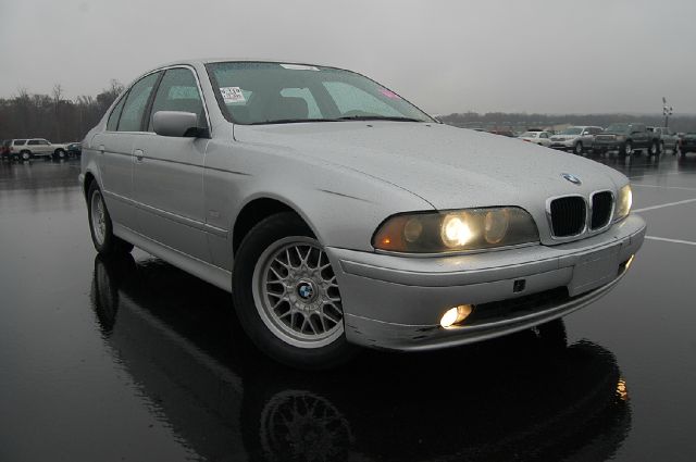 BMW 5 series 2002 photo 1