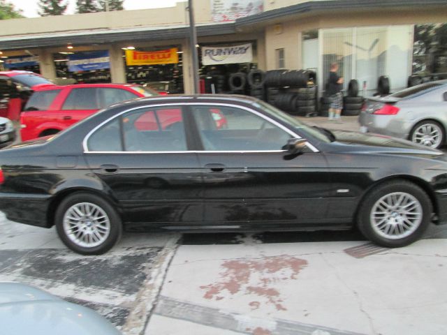 BMW 5 series 2002 photo 2