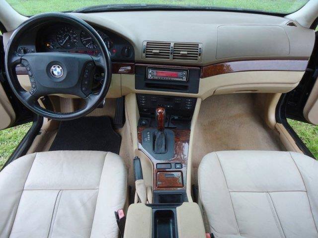 BMW 5 series 2003 photo 2