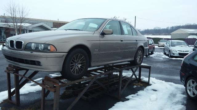 BMW 5 series 2003 photo 2
