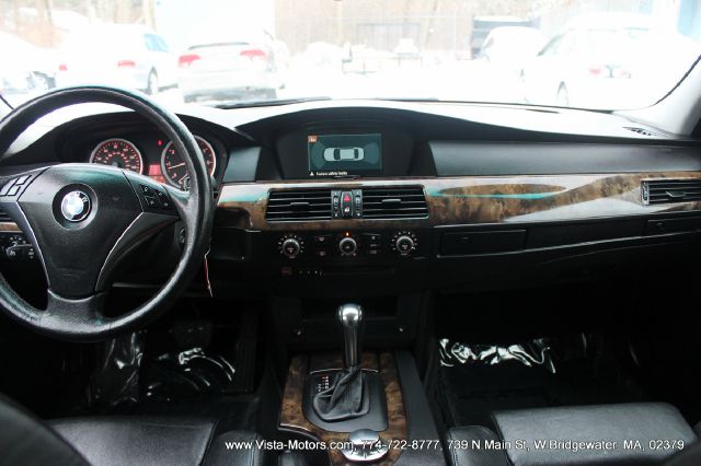 BMW 5 series 2004 photo 3