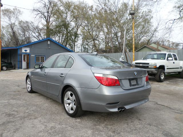 BMW 5 series 2004 photo 1