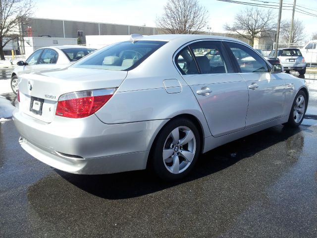 BMW 5 series 2004 photo 3