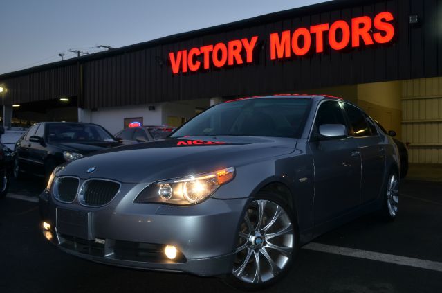 BMW 5 series 2004 photo 1