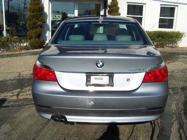 BMW 5 series 2004 photo 4