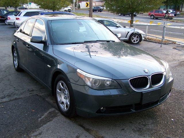BMW 5 series 2004 photo 1
