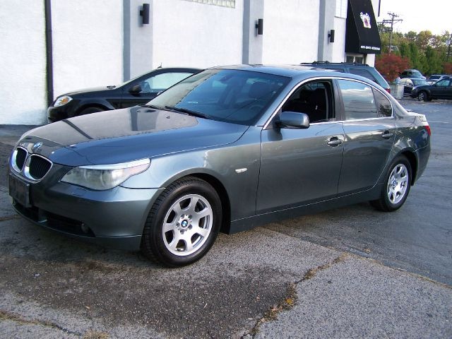 BMW 5 series 2004 photo 3