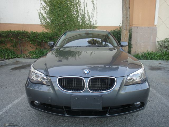 BMW 5 series 2005 photo 3