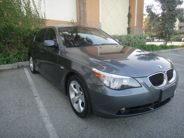 BMW 5 series 2005 photo 4
