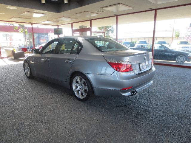 BMW 5 series 2005 photo 3