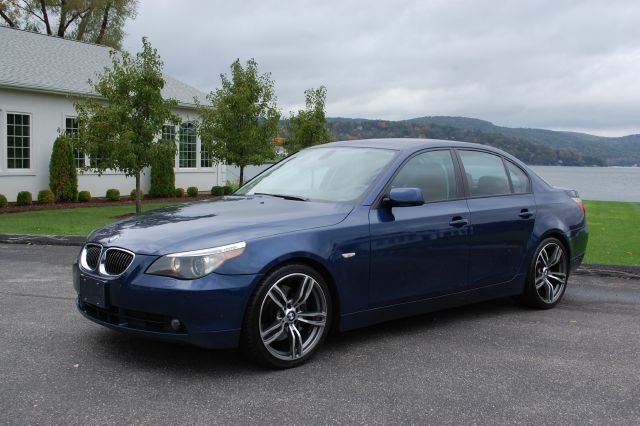 BMW 5 series 2005 photo 1