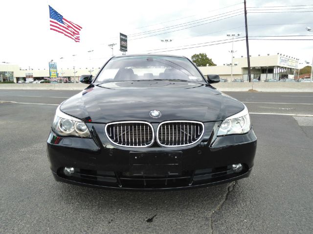 BMW 5 series 2005 photo 1