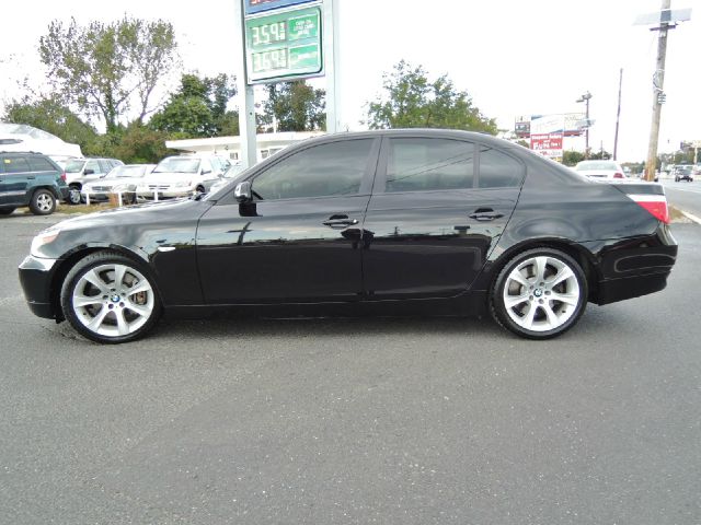 BMW 5 series 2005 photo 2