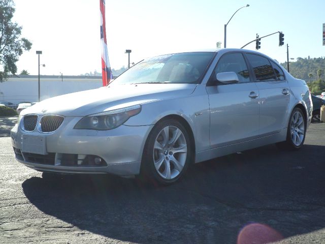 BMW 5 series 2005 photo 1
