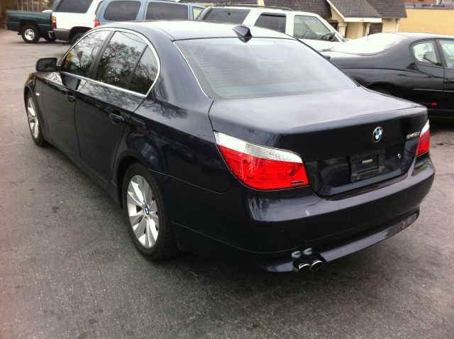 BMW 5 series 2005 photo 1