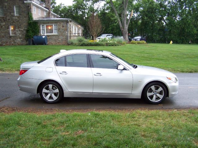 BMW 5 series 2006 photo 2
