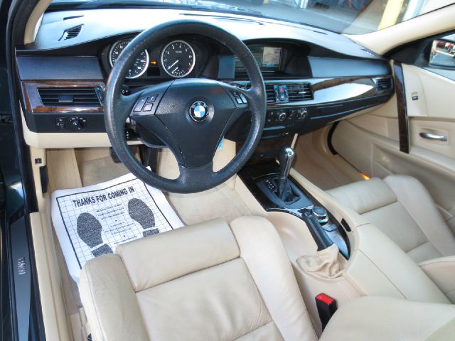BMW 5 series 2006 photo 1