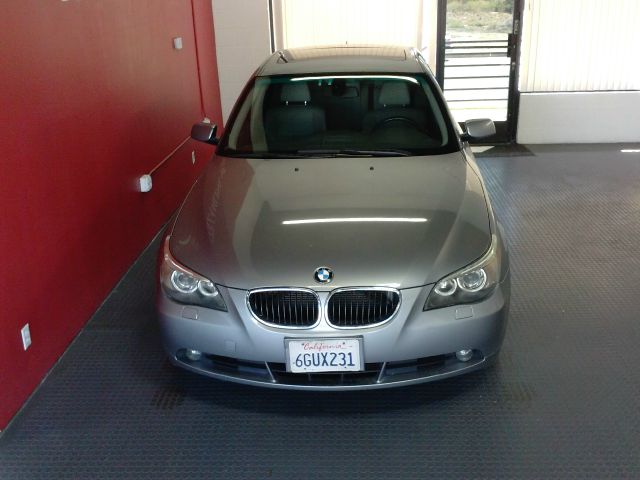 BMW 5 series 2006 photo 2