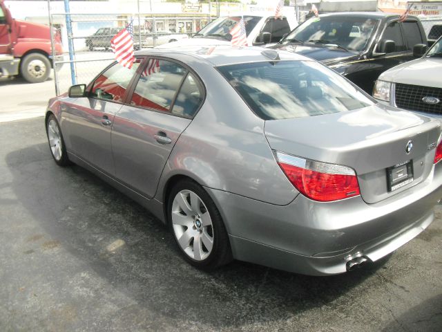 BMW 5 series 2006 photo 3