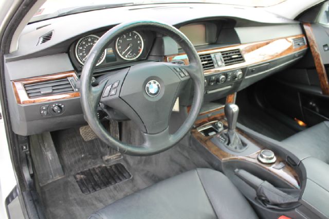 BMW 5 series 2007 photo 0