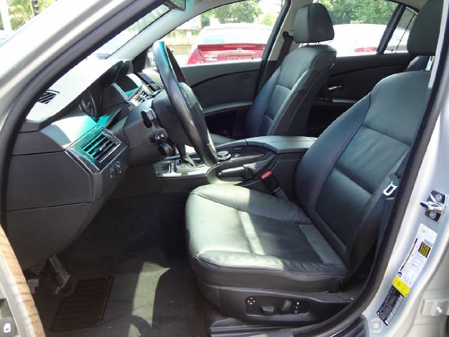 BMW 5 series 2007 photo 2