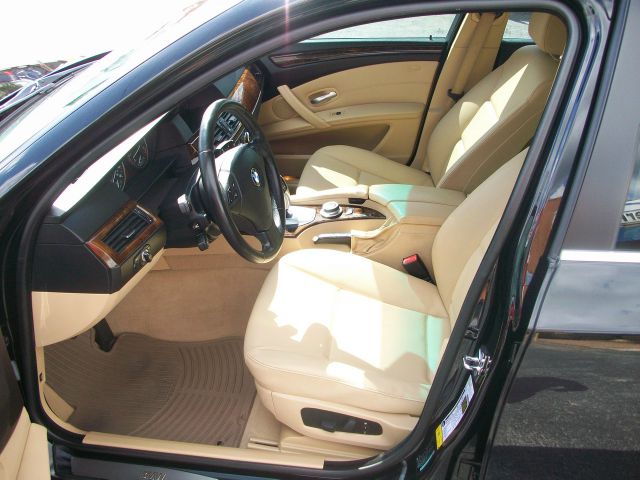 BMW 5 series 2008 photo 2