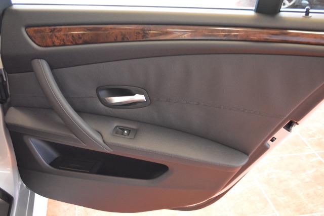 BMW 5 series Luxury Premier Sedan