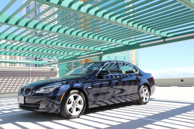 BMW 5 series 146 Cutaway Sedan