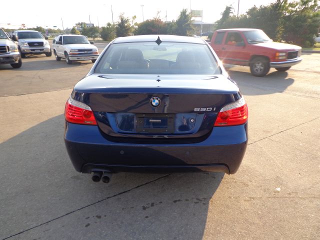 BMW 5 series 2009 photo 2