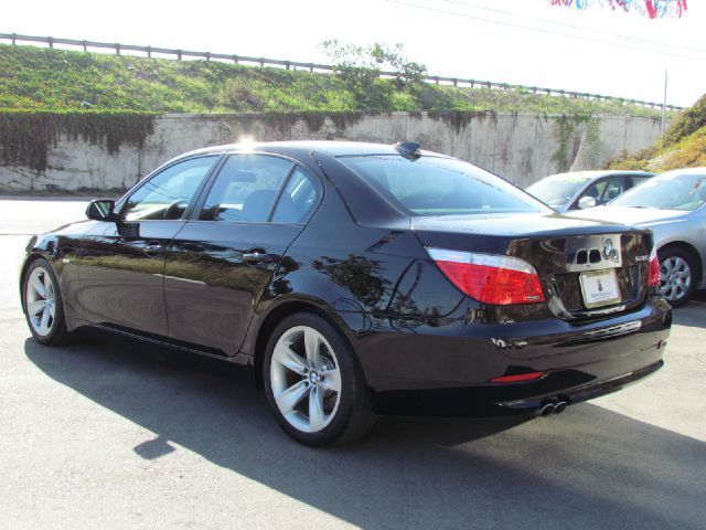 BMW 5 series 2009 photo 1