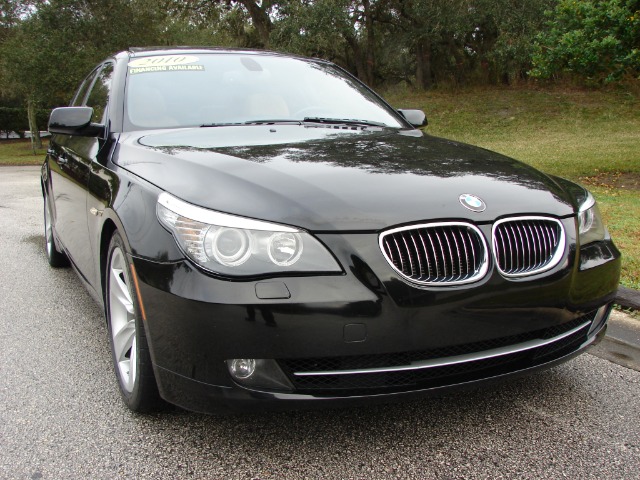 BMW 5 series 2010 photo 0