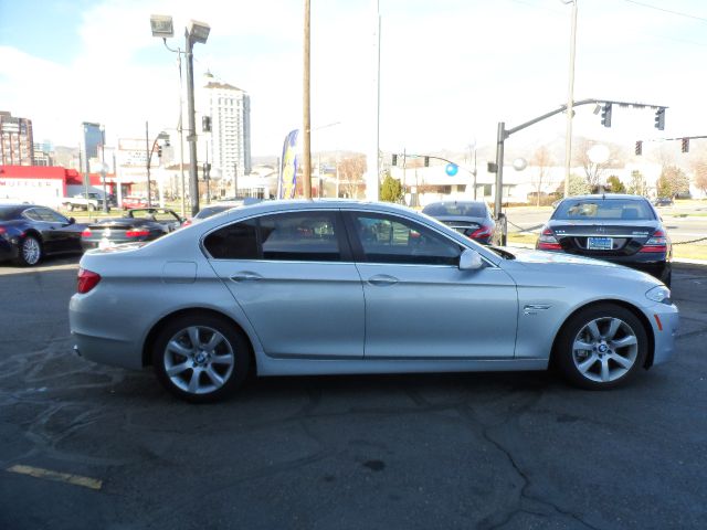 BMW 5 series 2011 photo 3