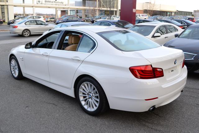 BMW 5 series 2011 photo 2